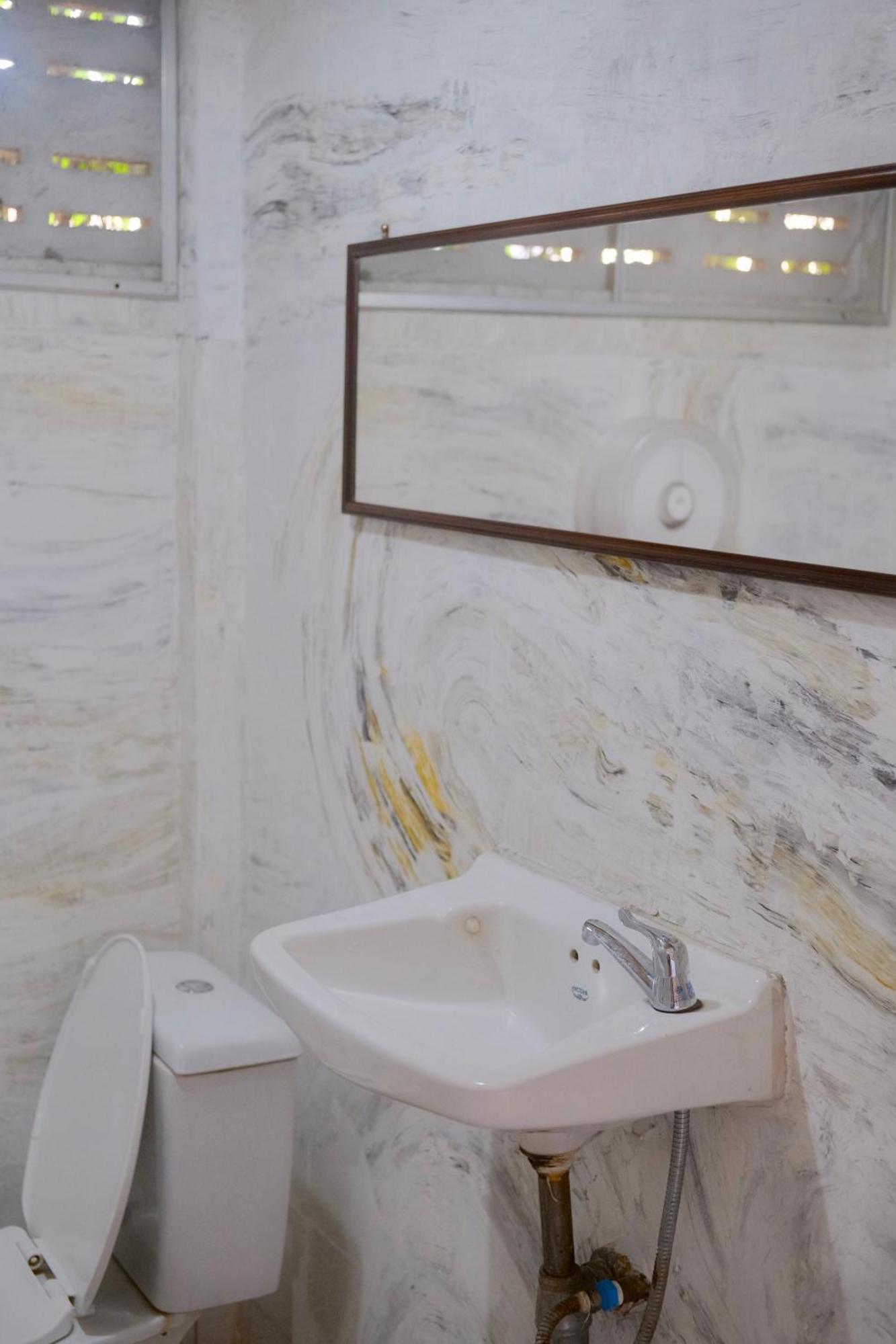 Bed and Breakfast Paapu House Чиангмай Экстерьер фото