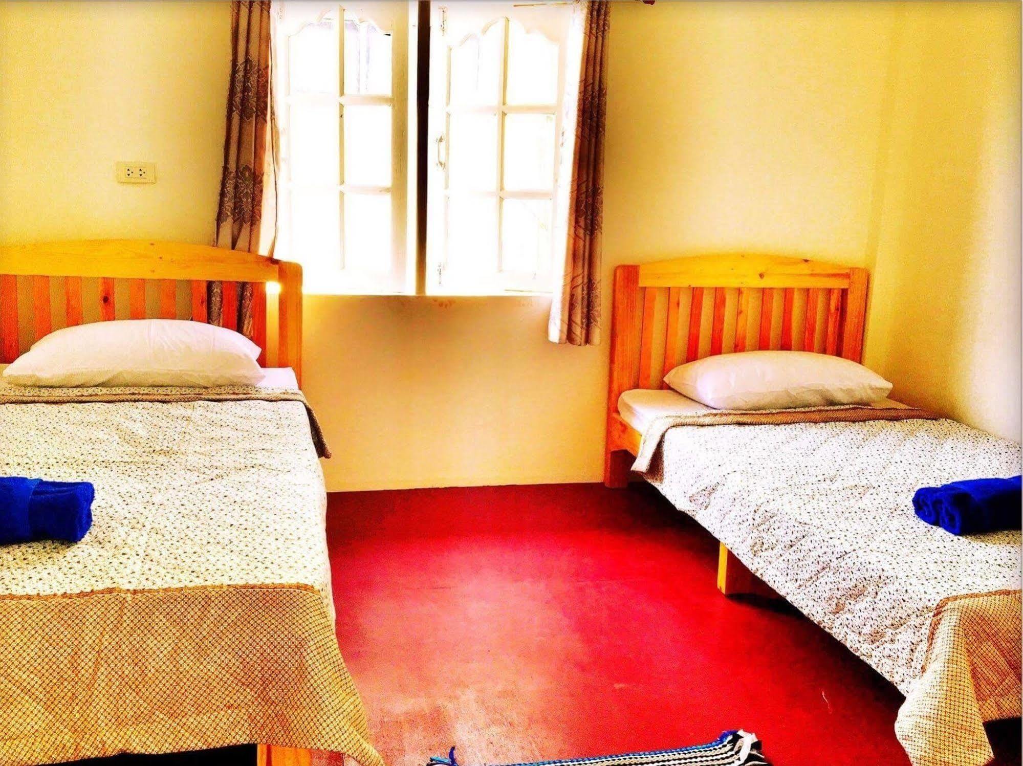 Bed and Breakfast Paapu House Чиангмай Экстерьер фото