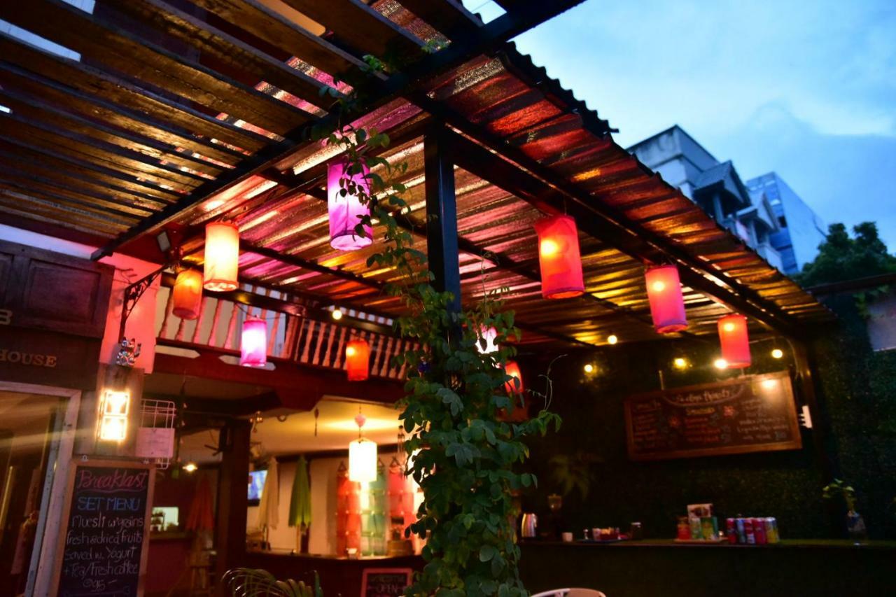 Bed and Breakfast Paapu House Чиангмай Экстерьер фото